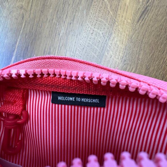 HERSCHEL SUPPLY CO. Pink Heritage Crossbody Bag With Checker Strap Tea Rose HTF - Picture 7 of 11